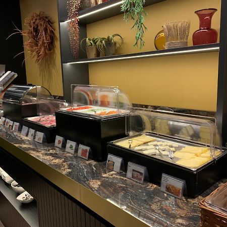 Hotel Restaurant Talens Coevorden Bagian luar foto